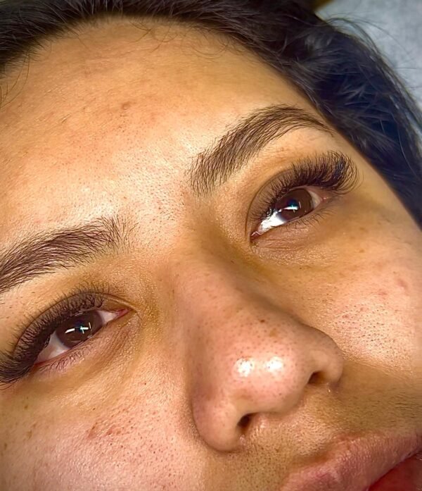 Lash extensions: Light Volume