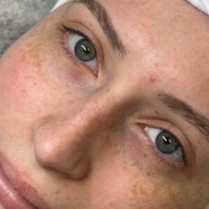 Brow wax and upper lips
